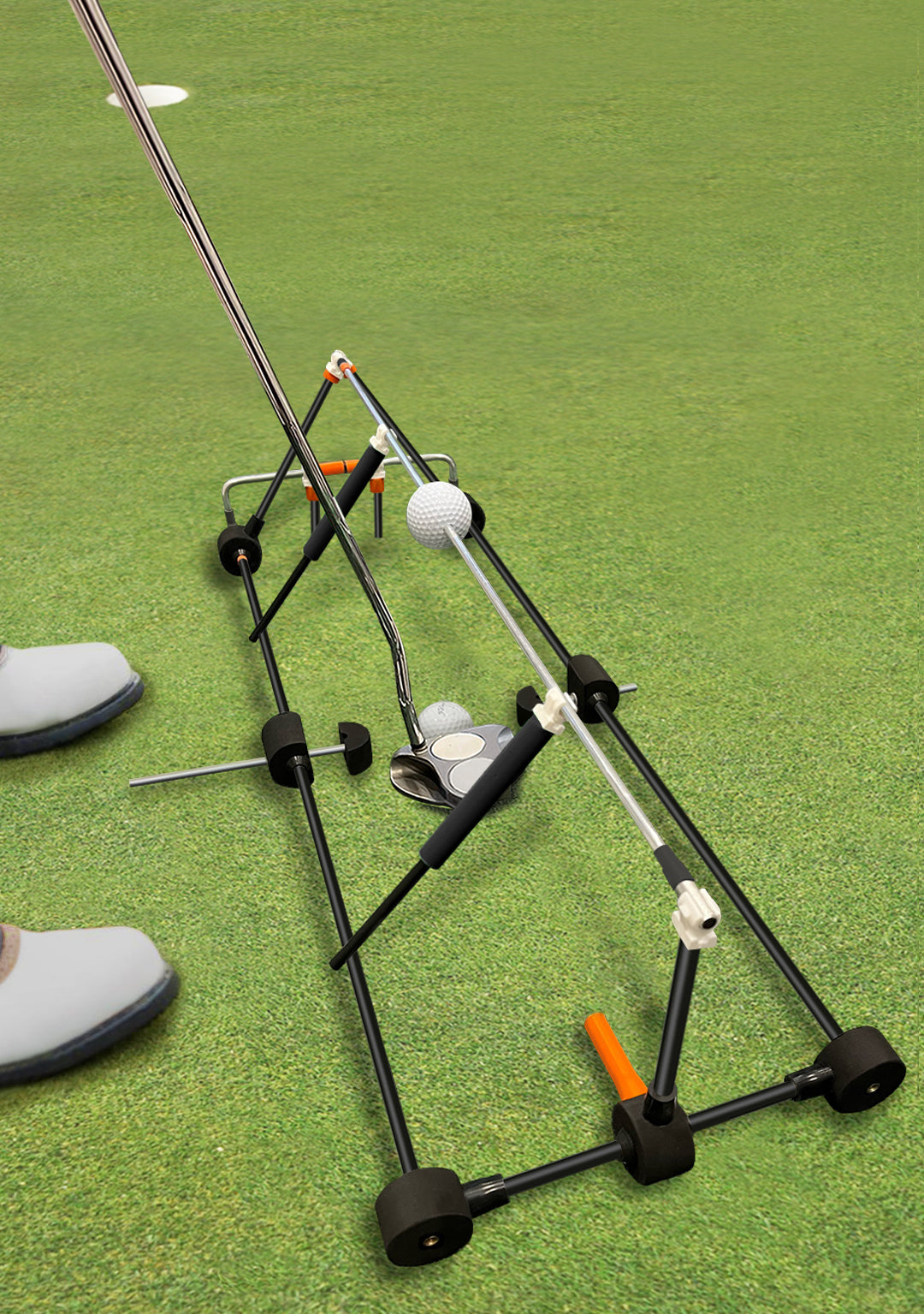 „Kompakter BirdiePod Black Edition für effektives Putting-Training.“